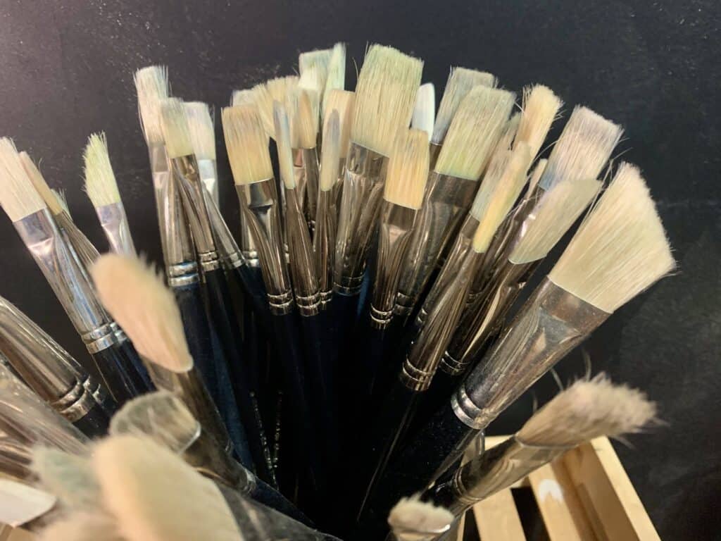 Choosing oil painting accessories